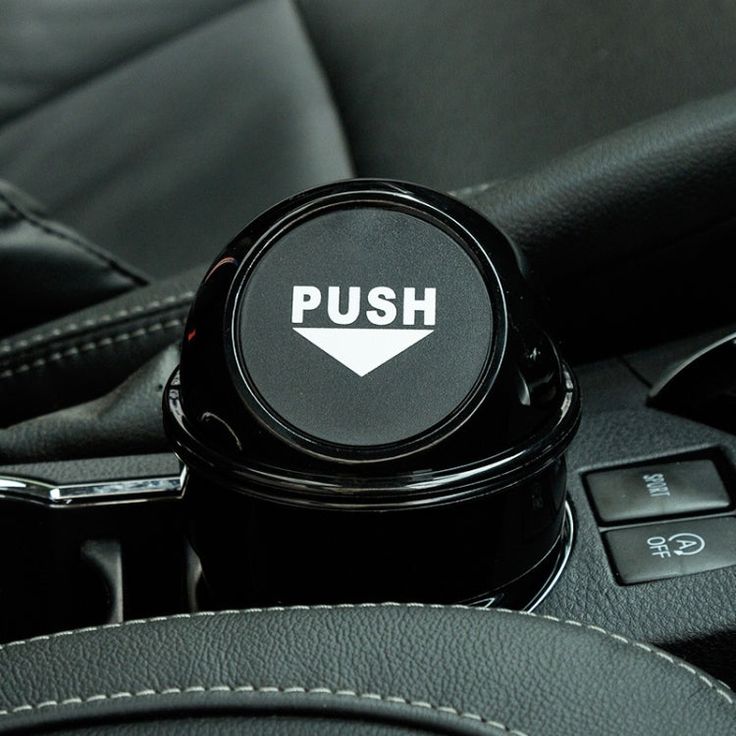 Mini Car Trash Bin – Compact Plastic Garbage Can with Lid (Manual Lift, Black)